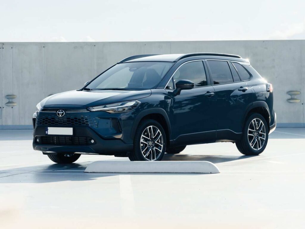 Toyota-Corolla-Cross-veiklos-nuoma-1